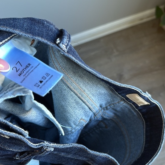 Mother Denim The Cha Cha Fray in Clean Sweep 27 - Picture 9 of 12